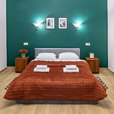 Complex Of Central Apartments إلفيف المظهر الخارجي الصورة